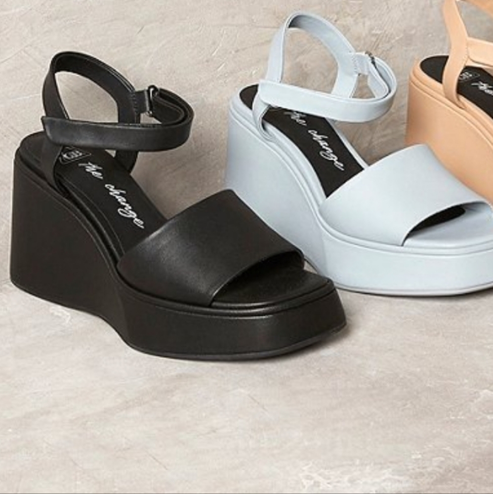 Gianni Bini "the change" Black Platform Sandal